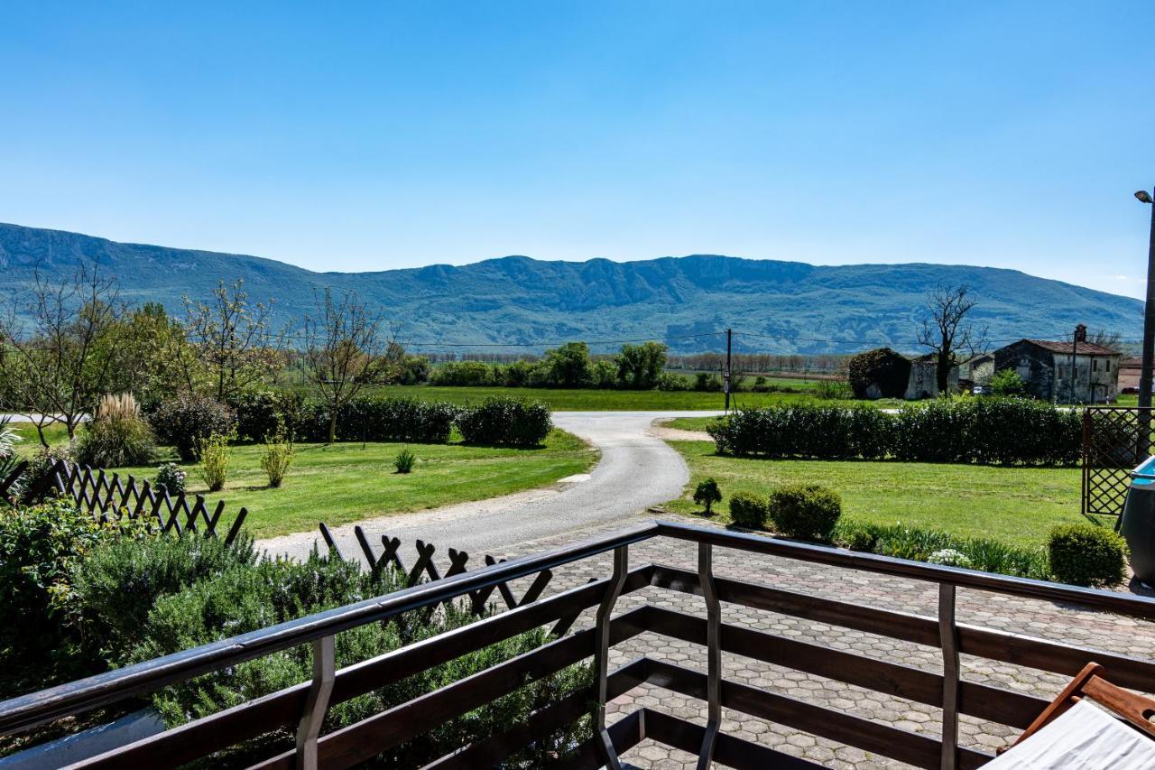 Family Friendly Apartments With A Swimming Pool Cepic, Central Istria - Sredisnja Istra - 11636 Zatka Cepic 외부 사진