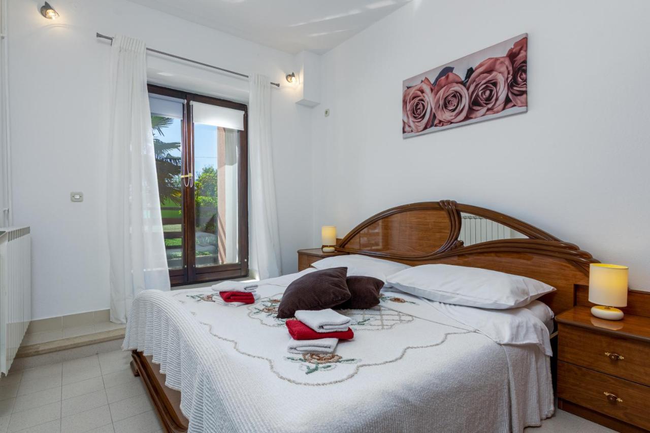 Family Friendly Apartments With A Swimming Pool Cepic, Central Istria - Sredisnja Istra - 11636 Zatka Cepic 외부 사진